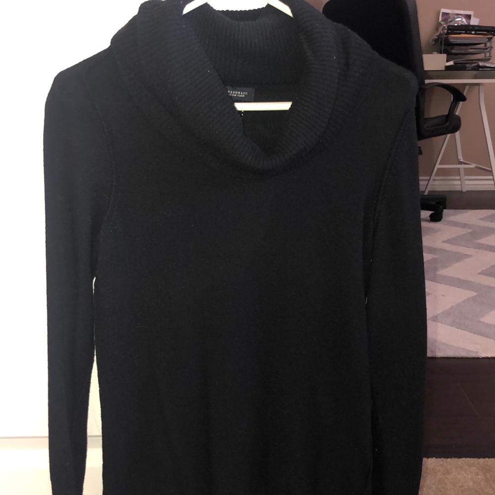 Banana republic sweater